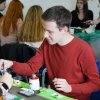 Міжфакультетська співпраця: майстер-клас з розпису військової атрибутики студентами Факультету права та міжнародних відносин, Факультету журналістики та Факультету образотворчого мистецтва